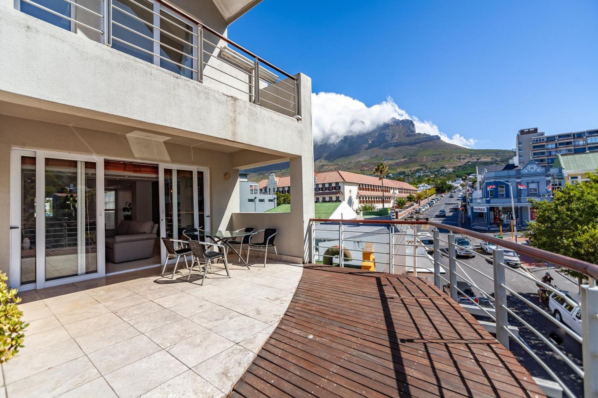115 On Kloof *