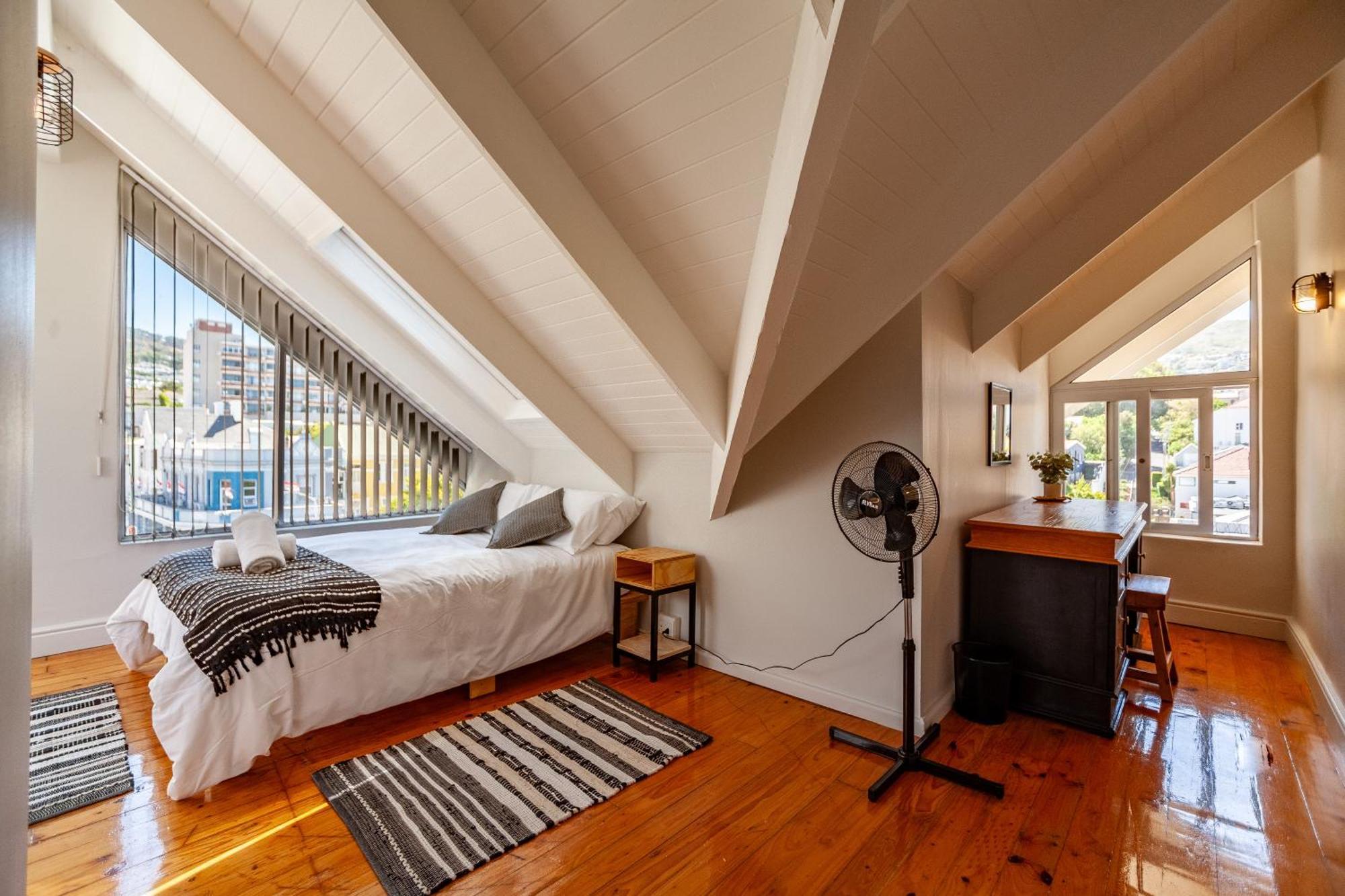 Apartment 115 On Kloof *