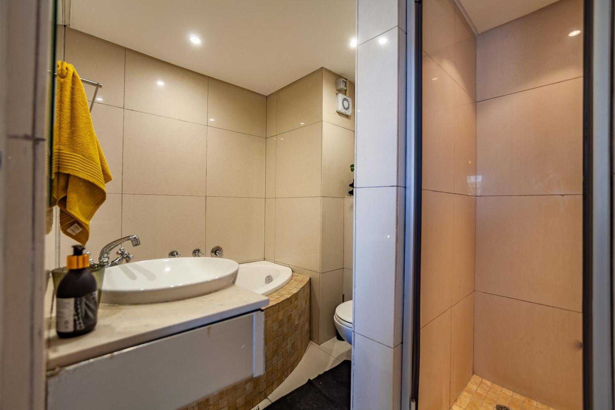 115 On Kloof Apartment